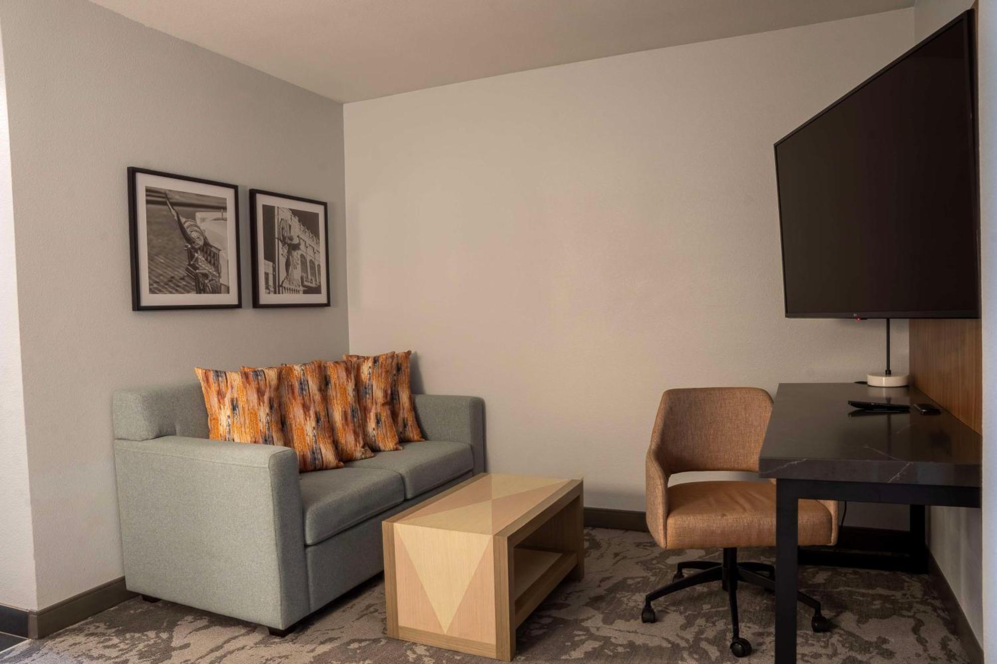 Doubletree By Hilton Fort Worth Fossil Creek Екстер'єр фото